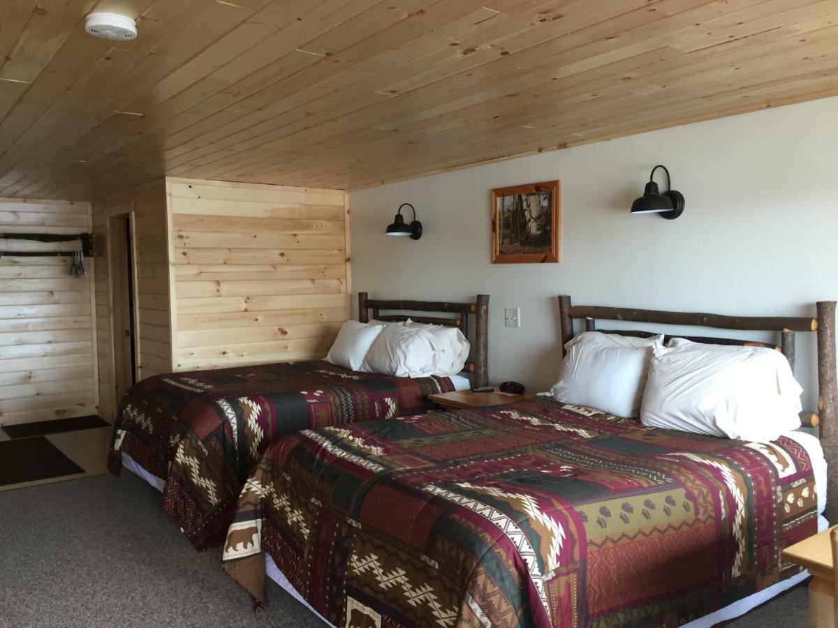 Pine Knoll Hotel Lakeside Lodge & Cabin Old Forge Eksteriør billede