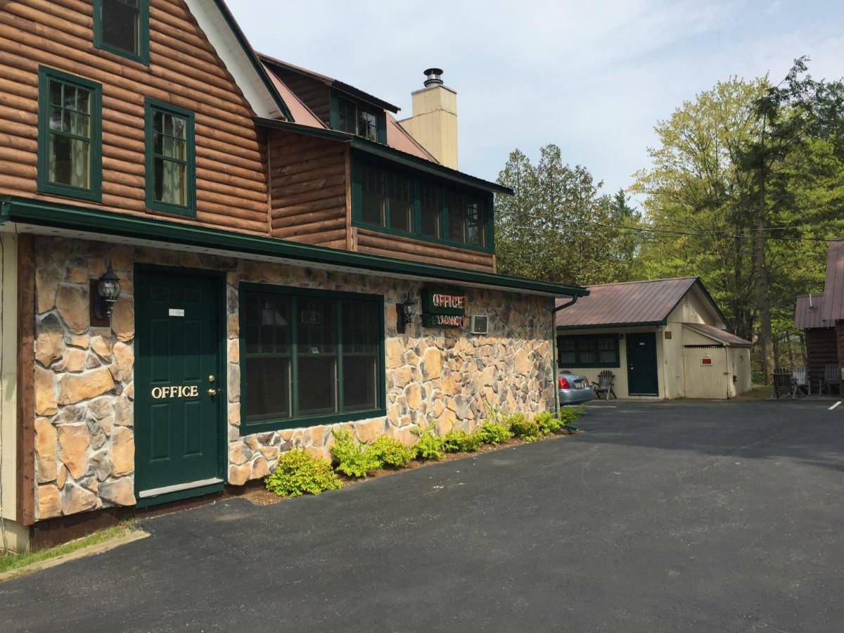 Pine Knoll Hotel Lakeside Lodge & Cabin Old Forge Eksteriør billede